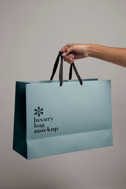 Luxury shopping bag mockup | The Web Univers